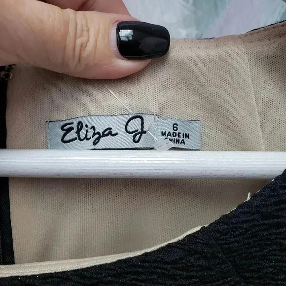 Eliza J Fit & Flare Dress w/Waist Embellishment - Picture 5 of 7